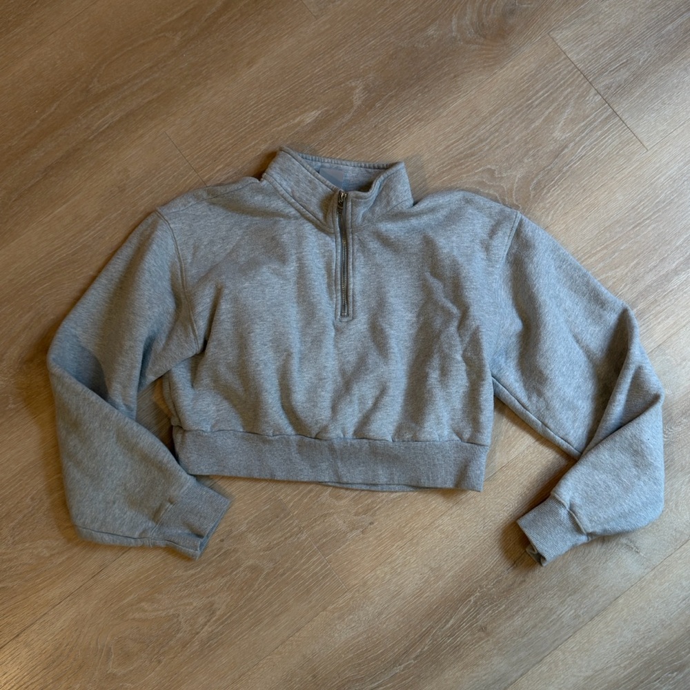 TNA Light Gray Cropped Hoodie